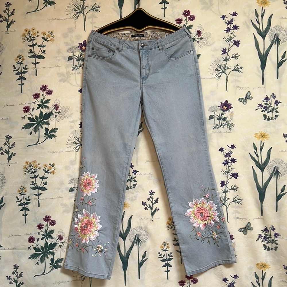 Two Girls Dancing Flowered Jeans Womens Size 12